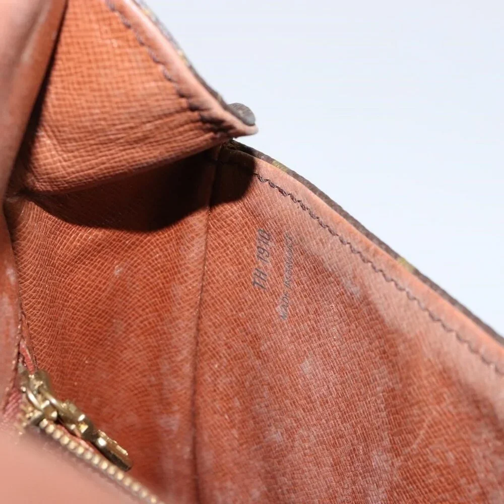 Authentic LOUIS VUITTON Monogram Saint Cloud GM Shoulder Bag M51242 LV - Picture 4 of 16